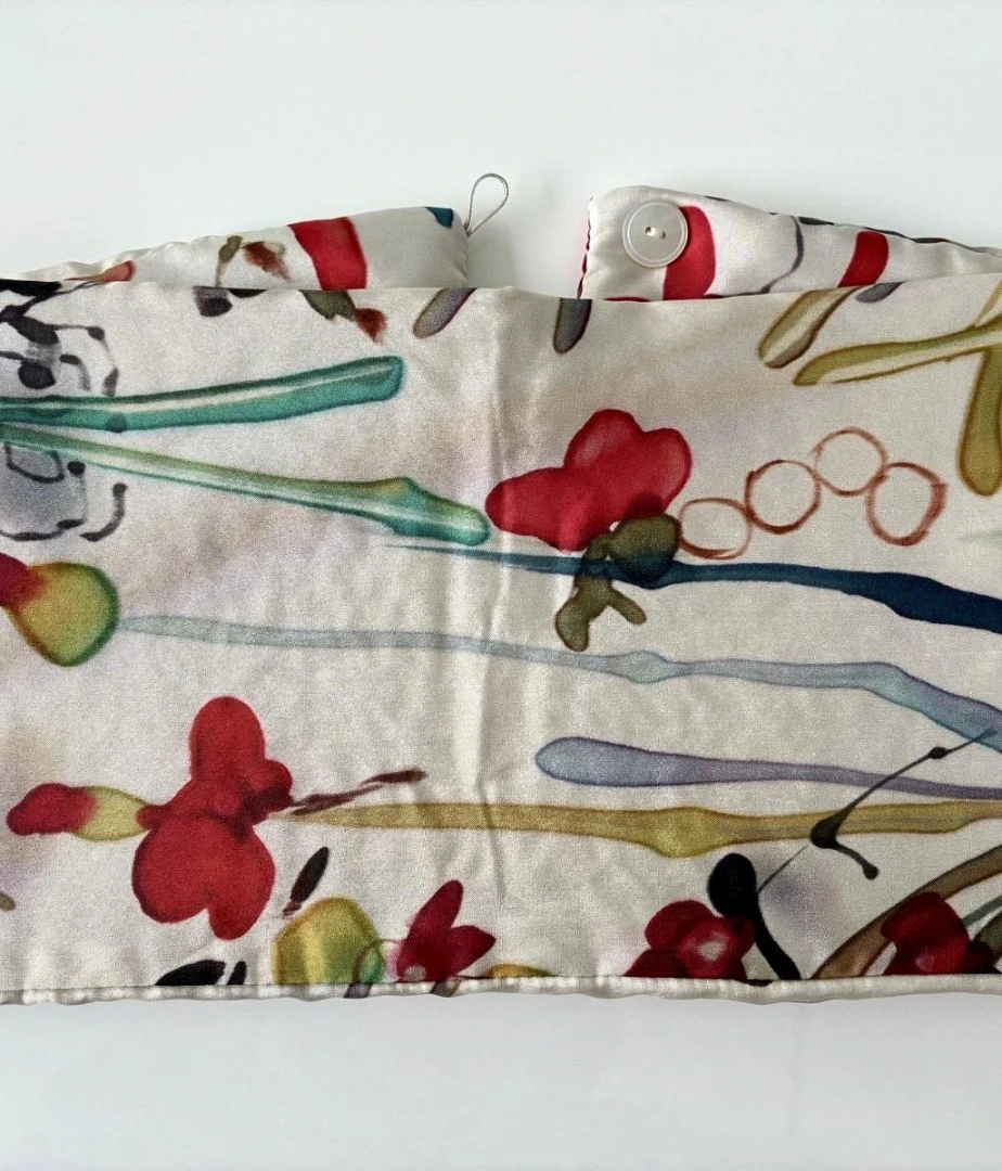 Cuello de seda 100% con relleno suave. MODELO KAZE Cuello de seda 100% con relleno suave. MODELO KAZE