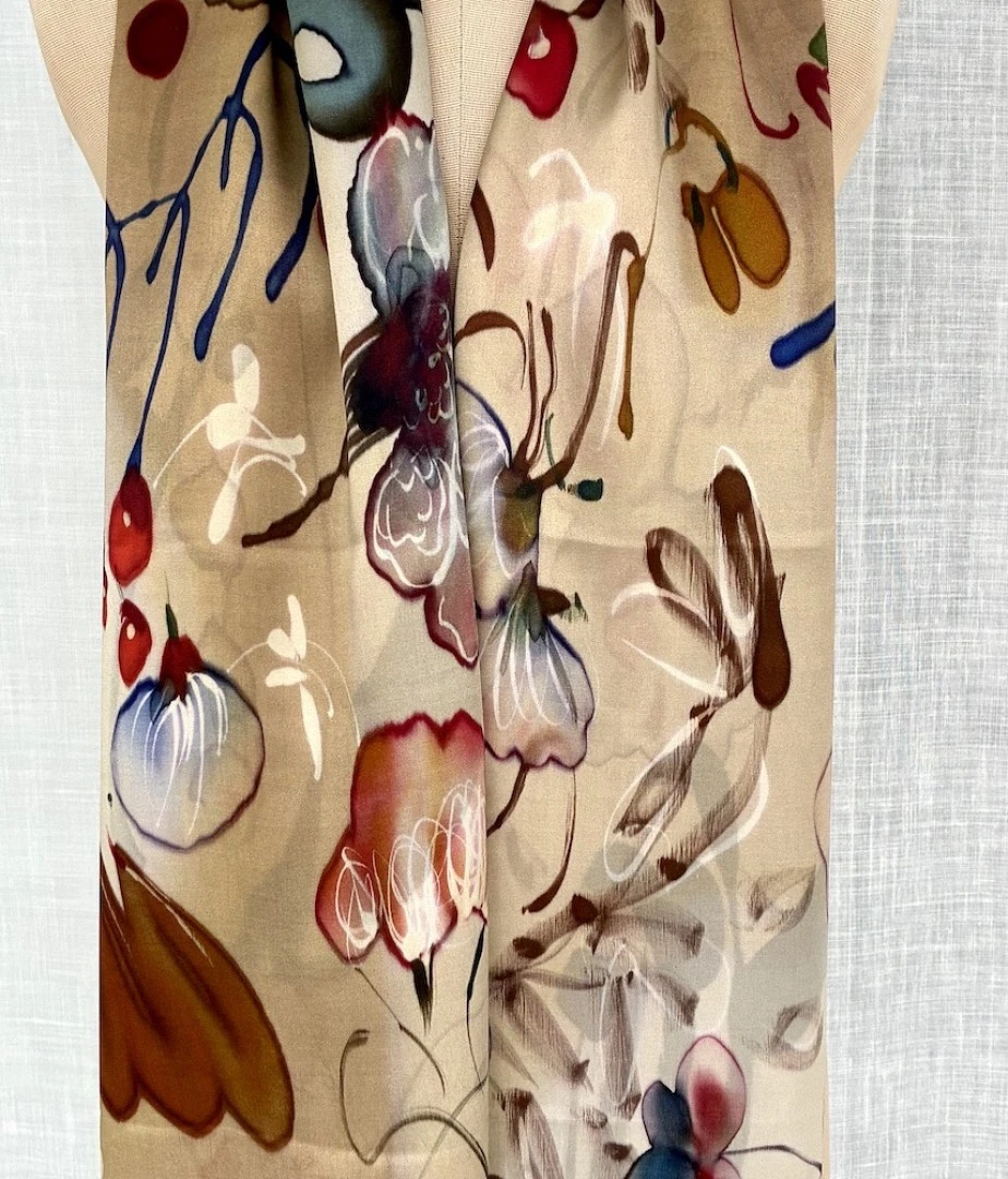 ECHARPE LUA, COLECCIÓN MUNDANA 2025