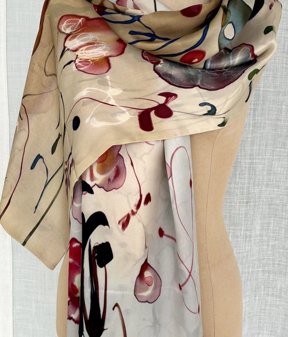 ECHARPE LUA, COLECCIÓN MUNDANA 2025