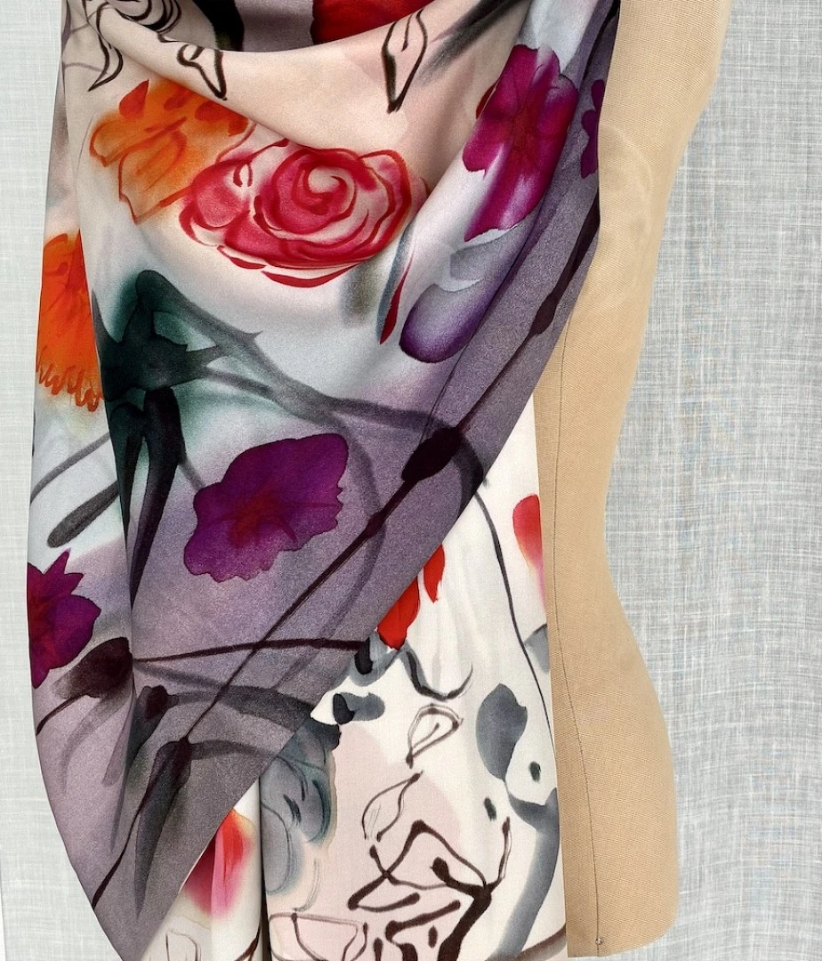 ECHARPE OLALLA. COLECCIÓN MUNDANA 2025 ECHARPE OLALLA. COLECCIÓN MUNDANA 2025