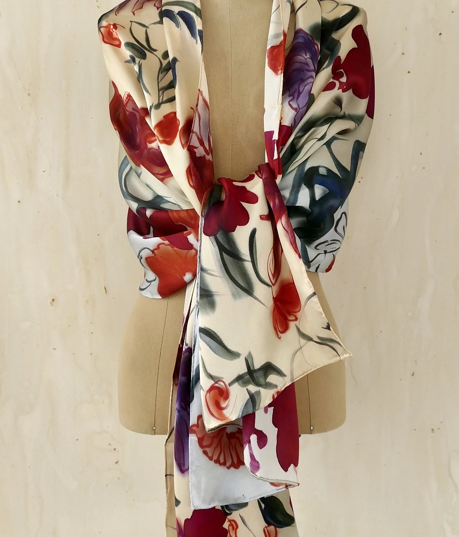 Pañuelo Silk Satín Modelo Arika de la colección AUSTRALIS