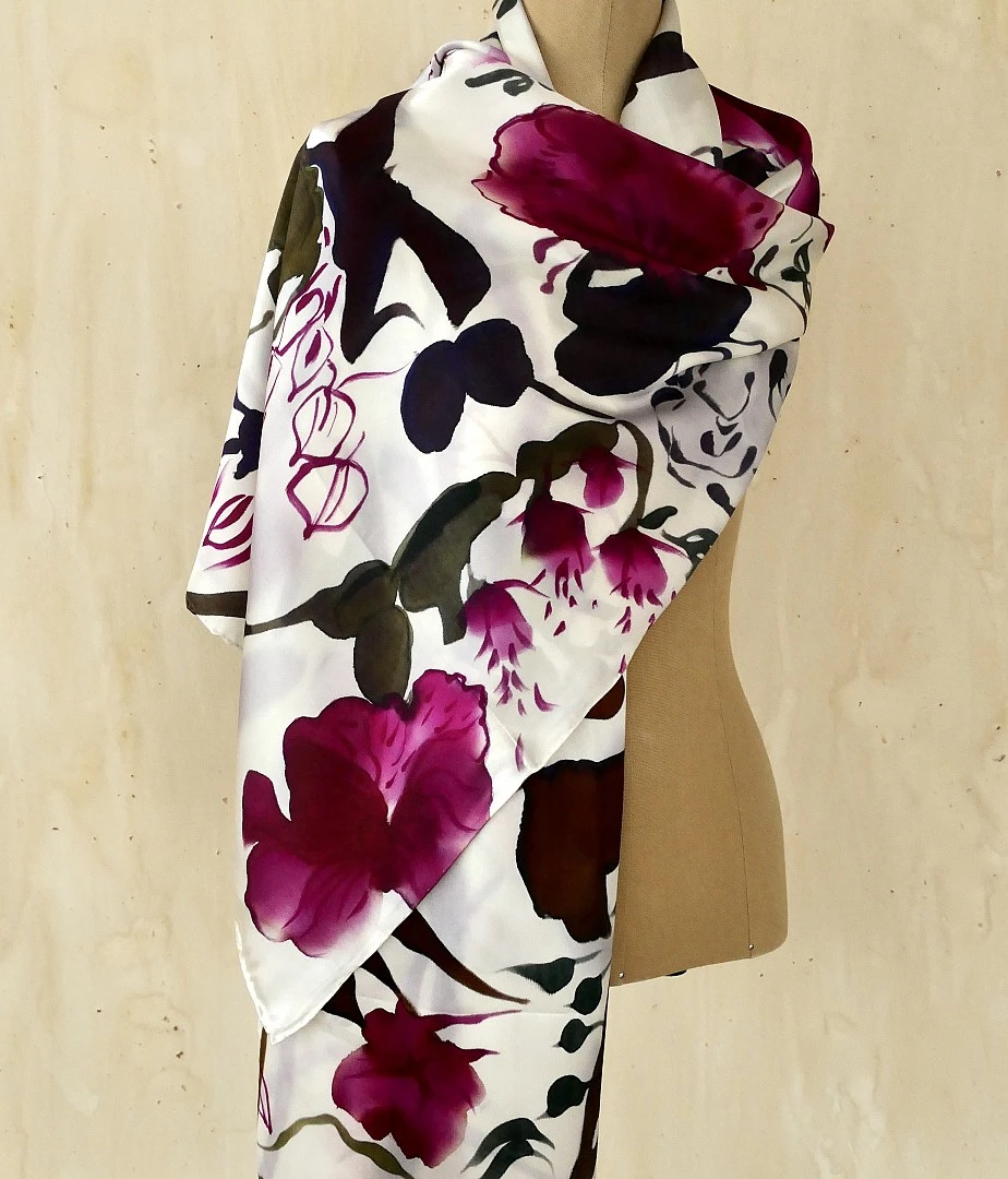 Pañuelo Silk Satín Modelo BEGA de la colección AUSTRALIS