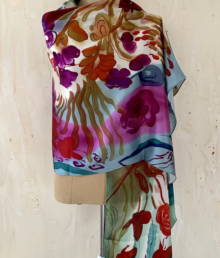 Pañuelo Silk Satín Modelo SAHANI de la colección AUSTRALIS