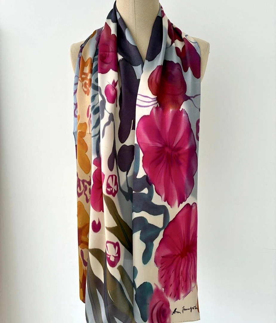 Pañuelo Silk Satín Modelo ZAFRINA de la Colección Mundana Pañuelo Silk Satín Modelo ZAFRINA de la Colección Mundana