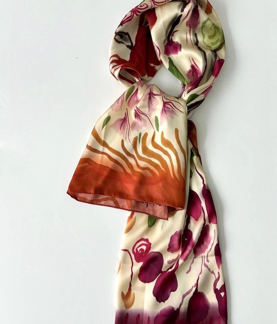 Pañuelo Silk Satín. Modelo ADALIA de la Colección Mundana Pañuelo Silk Satín. Modelo ADALIA de la Colección Mundana